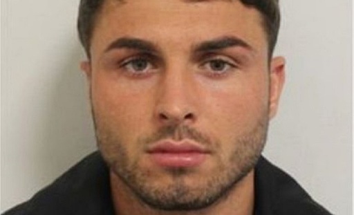 Poliţia  face public numele unui suspect în atacul cu acid de la discoteca londoneză Mangle 