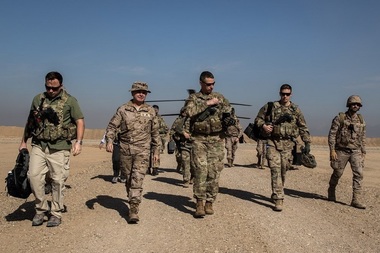 Militari irakieni au primit îngrijiri în urma unui atac cu armament chimic comis de Statul Islamic la Mosul, anunţă generalul american Joseph Martin