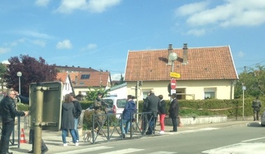 Autorităţile franceze au evacuat o secţie de vot din cauza unui autovehicul suspect în localitatea Besancon