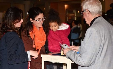 Franţa: 28,54% dintre alegătorii francezi au votat până la ora locală 12.00 în primul tur al alegerilor prezidenţiale