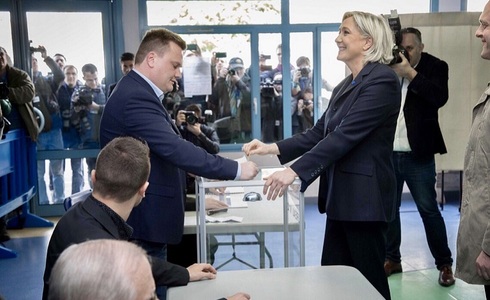 PORTRET: Marine Le Pen, moştenitoarea plecată să cucerească puterea