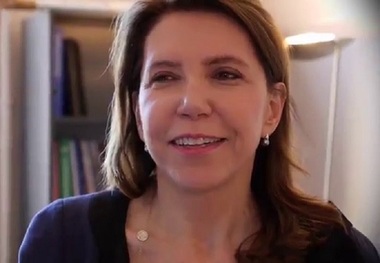 Preşedintele francez a numit o femeie diplomat cu o carieră de 37 de ani în funcţia de ambasador în România VIDEO