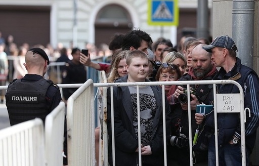 Autorităţile ruse au arestat peste o sută de persoane la protestele antiguvernamentale din întrega ţară şi din Moscova