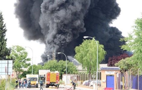 Spania: 15 persoane rănite în urma unui incendiu la o fabrică de produse chimice din Arganda del Rey