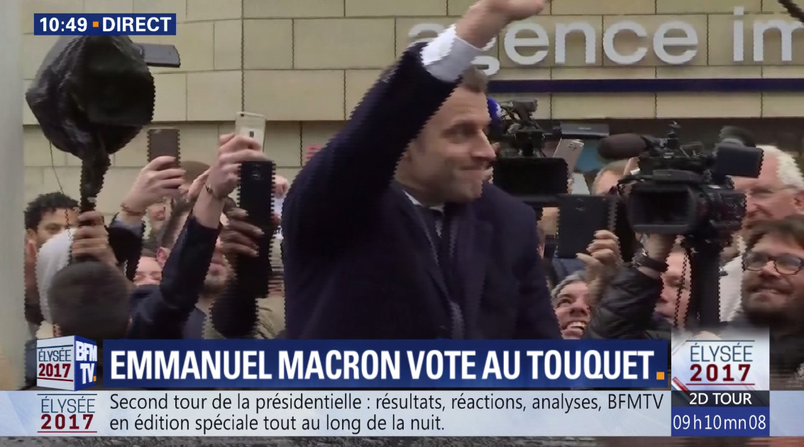 Macron spune că victoria sa a deschis o "pagină nouă" pentru Franţa, " speranţei şi încrederii regăsite”