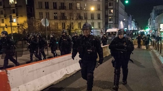 Nouă persoane plasate în arest preventiv din 141 reţinute la Paris, în urma unei manifestaţii ”anticapitalism”