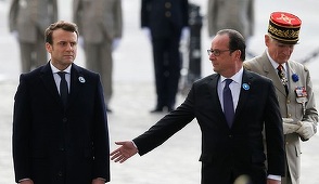 Hollande şi Macron au depus împreună, de 8 mai, jerbe de flori la Mormântul Soldatului Necunoscut de la Arcul de Triumf