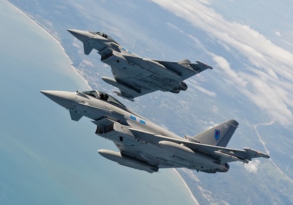 Germania riscă să nu contribuie la forţa de reacţie rapidă a NATO în 2018,dacă programul Eurofighter va avea întârzieri