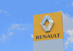 Grupul Renault a oprit temporar producţia în câteva uzine după atacurile cibernetice 