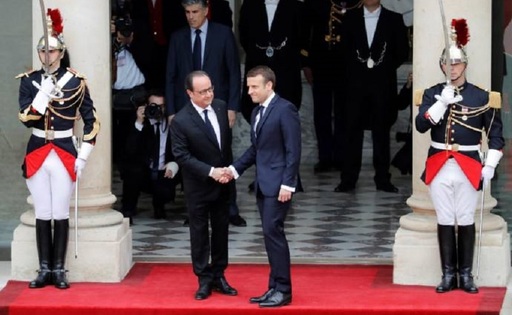 Aproape 7,2 milioane de telespecatori au urmărit transferul puterii Hollande-Macron, faţă de 4,6 milioane în 2012