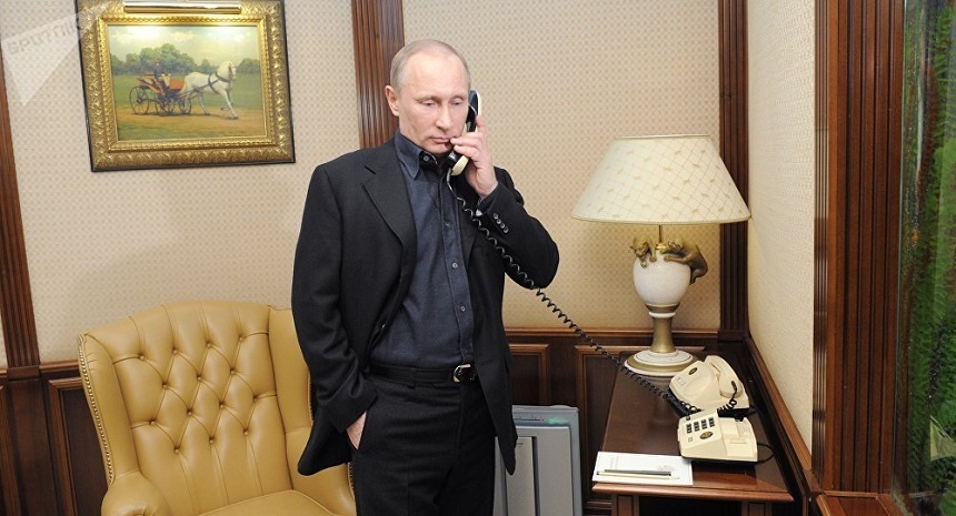 Putin şi Macron au convenit în prima lor convorbire telefonică să ”dezvolte relaţiile în mod tradiţional amicale” între Moscova şi Paris, anunţă Kremlinul