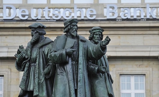Congresmeni democraţi cer Deutsche Bank informaţii despre eventuale conturi extinzând astfel ancheta Trump-Rusia