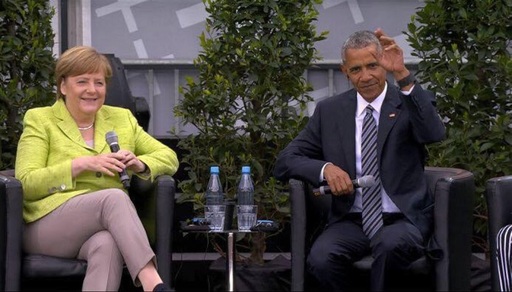 Obama, primit ca o vedetă rock la Poarta Brandenburg, îl critică pe Trump într-o dezbatere publică alături de Merkel - VIDEO