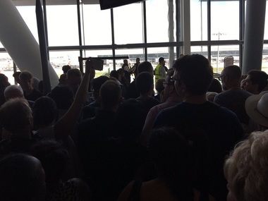 Defecţiunea IT de la British Airways afectează pasagerii de pe mai multe aeroporturi din lume; compania a anulat toate zborurile de sâmbătă de la Londra