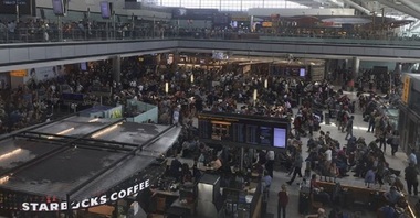 Operaţiunile British Airways au revenit la normal marţi, după defecţiunea IT ce a dus la anularea a mii de zboruri