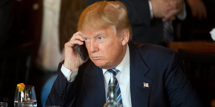 AP: Diplomaţia telefonului mobil a lui Trump provoacă îngrijorări în domeniul securităţii