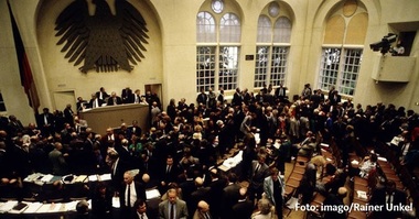 Parlamentul german anulează legea care pedepseşte insultele la adresa şefilor de stat şi de Guvern străini