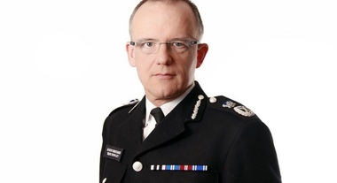 Un civil rănit de unul dintre cei opt poliţişti care au tras 50 de gloanţe în cei trei autori ai atentatului de pe London Bridge, anunţă şeful poliţiei antiteroriste Mark Rowley