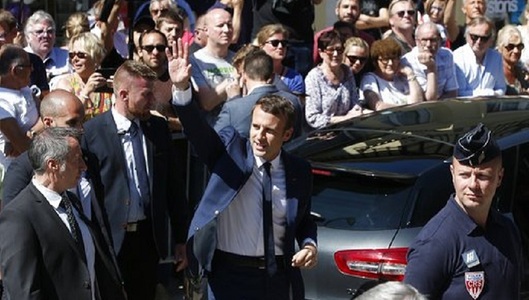 Macron se îndreaptă către o majoritate zdrobitoare în Parlament: REM - 32,3%, LR-UDI - 21,5%, FN - 13,2%, PS-PRG - 9,5% şi La France insoumise - 11% - rezultate finale