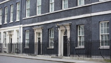 Conservatorii britanici relansează negocieri cu DUP în vederea formării unui guvern,pe fondul unor îngrijorări la Dublin