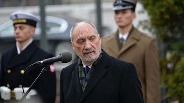 Ministrul polonez al Apărării prezintă drept un succes al Guvernului PiS şi un ”eveniment enorm” o vizită a lui Trump în Polonia pe 6 iulie
