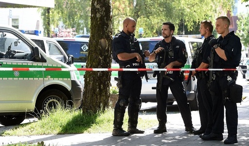 Poliţista, împuşcată în cap în staţia de metrou de la Munchen de suspect, care s-a rănit grav