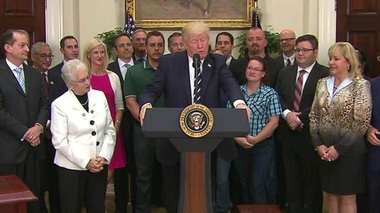 Trump schimbă direcţia cu privire la Cuba şi marchează o ruptură faţă de politica lui Obama