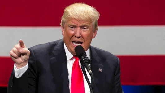 Trump confirmă că este anchetat pentru rolul jucat în concedierea fostului director  FBI James Comey