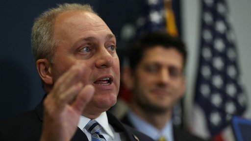 Starea lui Scalise s-a îmbunătăţi, trecând de la "critică" la "gravă"