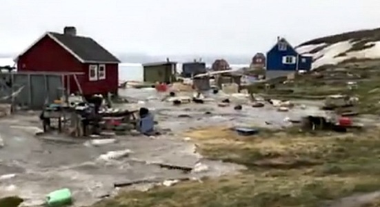 Patru persoane sunt date dispărute după un posibil tsunami în Groenlanda