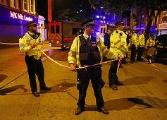 Poliţia tratează incidentul de la moscheea Finsbury Park drept un atac terorist