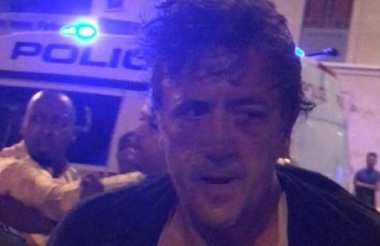 Suspectul pentru atacul de la Finsbury Park a fost filmat râzând şi trimiţând "bezele" la scurt timp după incident. VIDEO