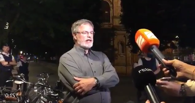 Explozia de pe un culoar al gării Bruxelles Central este ”considerată un atac terorist”,anunţă parchetul federal belgian; centrul de criză nu ridică alerta la cel mai înalt nivel