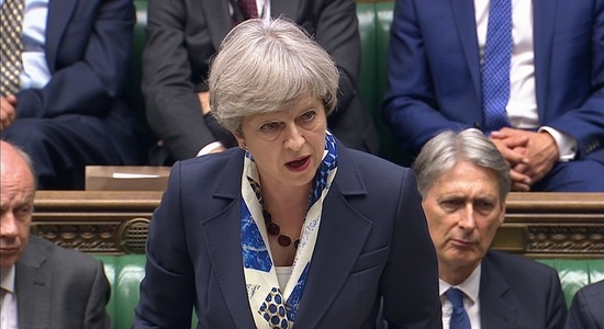 Theresa May îşi cere scuze în Parlament pentru modul în care au intervenit iniţial autorităţile la Grenfell Tower