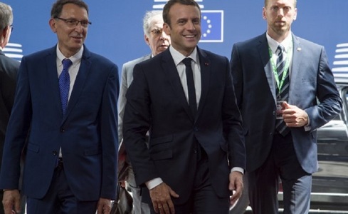Întâlnire între Macron şi omologii săi din Est pe tema refuzului de a primi refugiaţi 