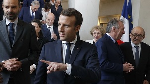 Şaizeci şi patru la sută dintre francezi, mulţumiţi de Macron şi Philippe
