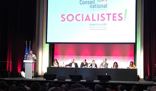 Partidul Socialist francez îşi confirmă poziţia de formaţiune în opoziţie