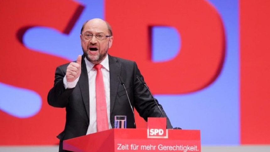 Schulz o acuză la Congresul de la Dortmund pe Merkel de ”aroganţă” şi ”atac împotriva democraţiei”