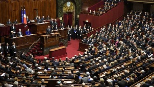 Macron se va adresa luni Parlamentului reunit în Congres la Versailles