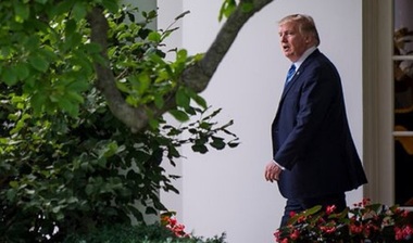 Japonia şi Coreea de Sud nu vor mai suporta mult, iar poate China va pune capăt acestei absurdităţi, scrie Trump pe Twitter după tirul nord-coreean