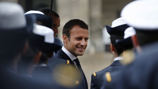 Emmanuel Macron vizitează baza operaţională a submarinelor nucleare la Brest şi urmează să petreacă patru ore la bordul submarinului Le Terrible