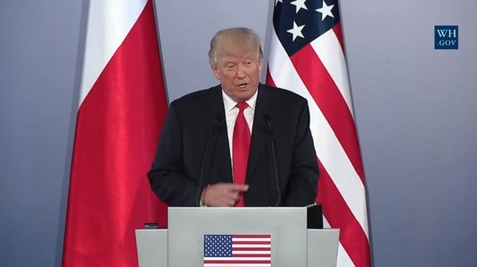Trump minimalizează la Varşovia amestectul Rusiei în alegerile din 2016 înainte de întâlnirea cu Putin la Hamburg şi-l acuză pe Obama că s-a amestecat în alegeri