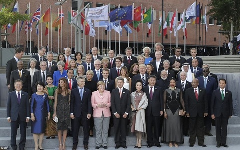 Liderii G20 încearcă sâmbătă să ajungă la consens privind comerţul şi schimbarea climatică, după ce acordurile s-au dovedit imposibile în prima zi a summitului