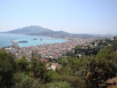 Cei opt suspecţi pentru uciderea unui turist american în Grecia au fost inculpaţi