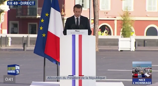 Macron ”înţelege furia” împotriva statului după atentatul de la Nisa şi promite să păstreze ajutoarele victimelor