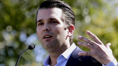 Ruşii i-au dat fiului preşedintelui, la Trump Tower, o mapă cu informaţii compromiţătoare despre Hillary Clinton, afirmă Ahmetşin