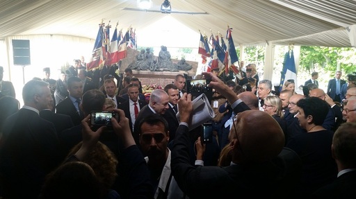 Macron reafirmă în faţa lui Netanyahu responsabilitatea Franţei în razia şi deportările de la Vel d'Hiv