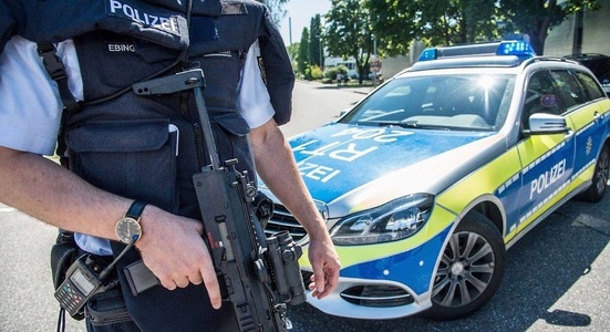 Poliţia germană caută un bărbat care a intrat înarmat într-un liceu lângă Stuttgart