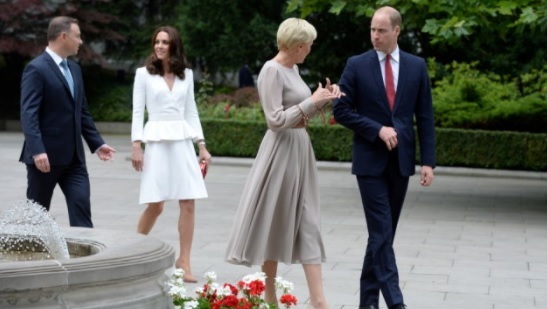 Prinţul William, Ducesa de Cambridge şi copiii, într-un turneu de cinci zile în Polonia şi Germania