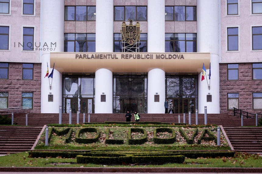UPDATE - Parlamentarii moldoveni au adoptat o declaraţie prin care solicită retragerea trupelor ruseşti de pe teritoriul Republicii Moldova. Dodon: Declaraţia este o provocare la adresa Rusiei